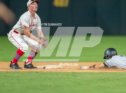 Thumbnail 1 in Grapevine vs. Rouse (UIL 5A Baseball Semifinal) photogallery.