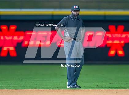 Thumbnail 2 in Grapevine vs. Rouse (UIL 5A Baseball Semifinal) photogallery.