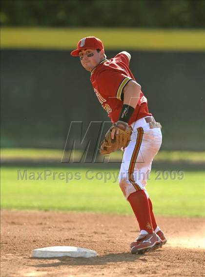 Thumbnail 3 in Jesuit vs. De La Salle (Anderson Bat National Classic) photogallery.