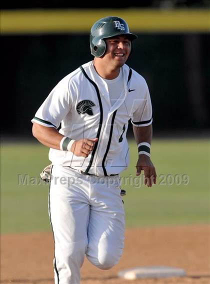 Thumbnail 3 in Jesuit vs. De La Salle (Anderson Bat National Classic) photogallery.