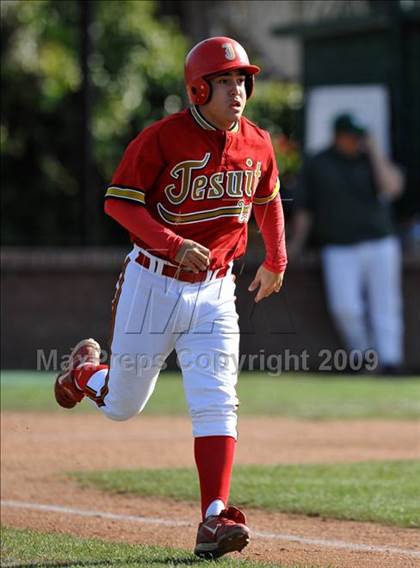 Thumbnail 2 in Jesuit vs. De La Salle (Anderson Bat National Classic) photogallery.