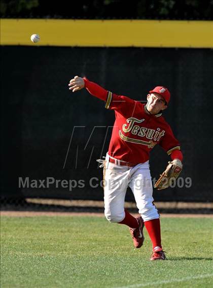 Thumbnail 3 in Jesuit vs. De La Salle (Anderson Bat National Classic) photogallery.