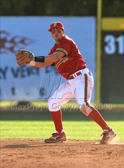 Thumbnail 3 in Jesuit vs. De La Salle (Anderson Bat National Classic) photogallery.