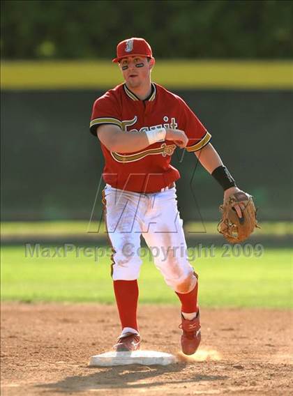 Thumbnail 2 in Jesuit vs. De La Salle (Anderson Bat National Classic) photogallery.
