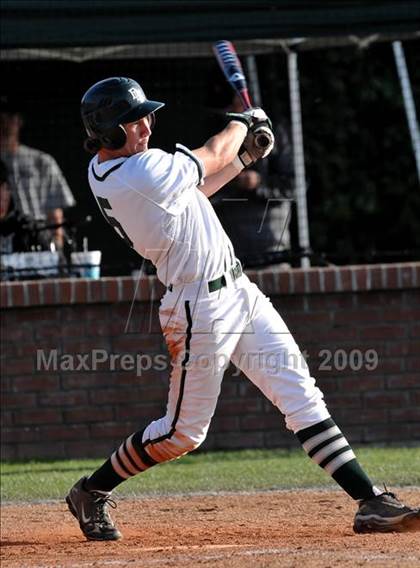 Thumbnail 2 in Jesuit vs. De La Salle (Anderson Bat National Classic) photogallery.