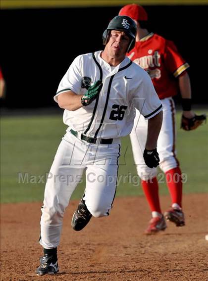Thumbnail 2 in Jesuit vs. De La Salle (Anderson Bat National Classic) photogallery.