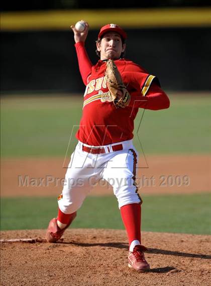 Thumbnail 2 in Jesuit vs. De La Salle (Anderson Bat National Classic) photogallery.