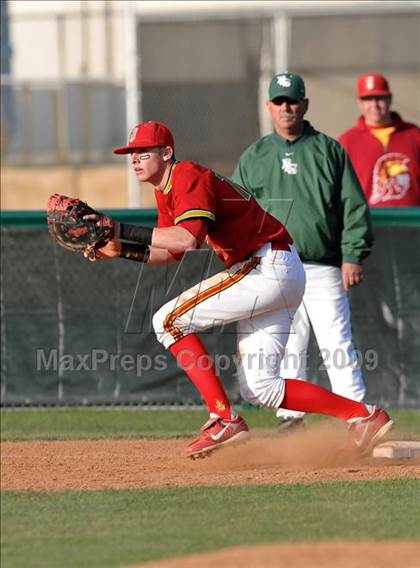 Thumbnail 3 in Jesuit vs. De La Salle (Anderson Bat National Classic) photogallery.