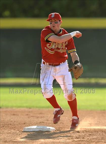 Thumbnail 3 in Jesuit vs. De La Salle (Anderson Bat National Classic) photogallery.