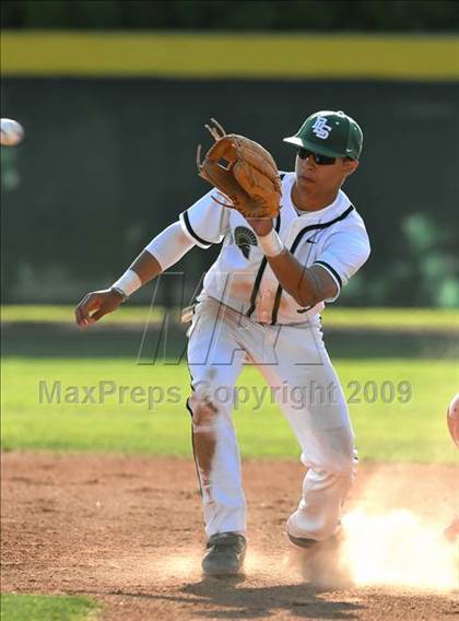 Thumbnail 2 in Jesuit vs. De La Salle (Anderson Bat National Classic) photogallery.
