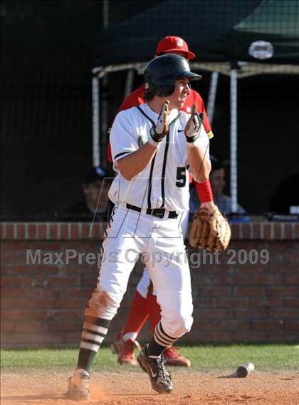 Thumbnail 3 in Jesuit vs. De La Salle (Anderson Bat National Classic) photogallery.