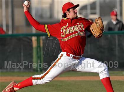 Thumbnail 2 in Jesuit vs. De La Salle (Anderson Bat National Classic) photogallery.