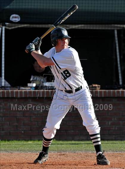 Thumbnail 3 in Jesuit vs. De La Salle (Anderson Bat National Classic) photogallery.