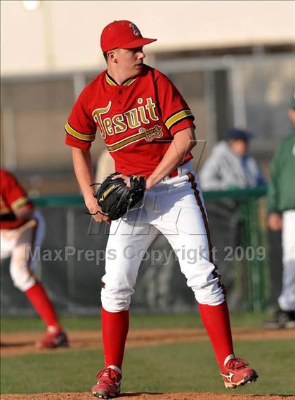 Thumbnail 2 in Jesuit vs. De La Salle (Anderson Bat National Classic) photogallery.