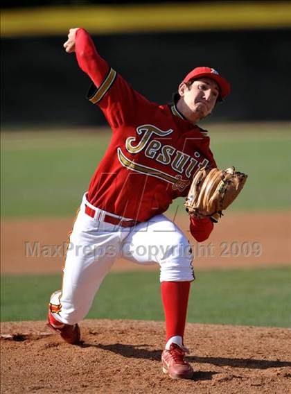 Thumbnail 3 in Jesuit vs. De La Salle (Anderson Bat National Classic) photogallery.
