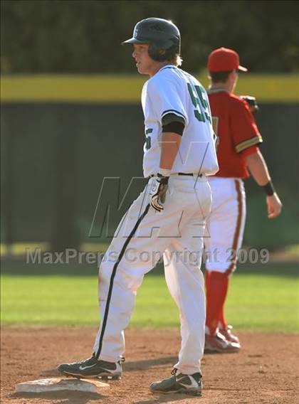 Thumbnail 2 in Jesuit vs. De La Salle (Anderson Bat National Classic) photogallery.