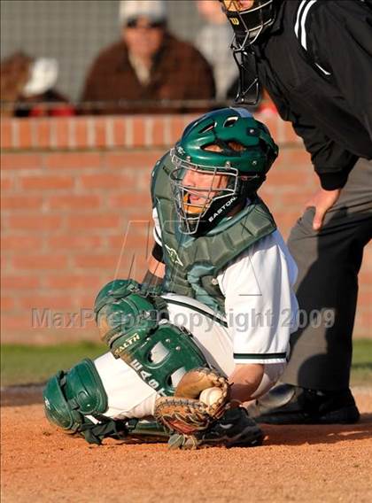 Thumbnail 1 in Jesuit vs. De La Salle (Anderson Bat National Classic) photogallery.