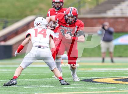 Thumbnail 3 in Seneca vs. Central (MSHSAA Class 3 Championship) photogallery.