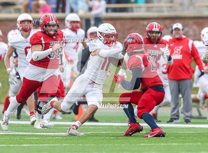 Thumbnail 2 in Seneca vs. Central (MSHSAA Class 3 Championship) photogallery.