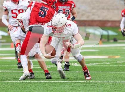 Thumbnail 3 in Seneca vs. Central (MSHSAA Class 3 Championship) photogallery.