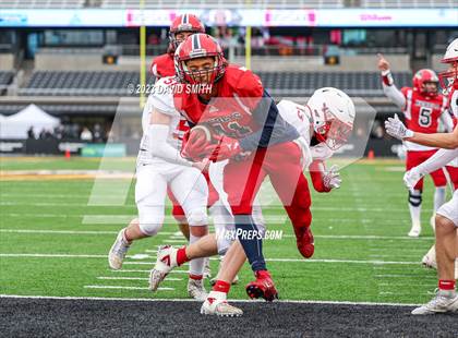 Thumbnail 3 in Seneca vs. Central (MSHSAA Class 3 Championship) photogallery.
