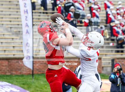 Thumbnail 2 in Seneca vs. Central (MSHSAA Class 3 Championship) photogallery.