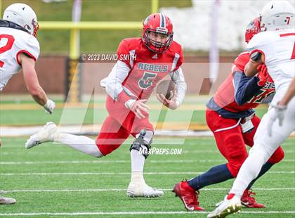 Thumbnail 2 in Seneca vs. Central (MSHSAA Class 3 Championship) photogallery.