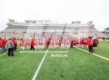 Thumbnail 1 in Seneca vs. Central (MSHSAA Class 3 Championship) photogallery.