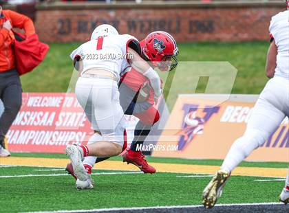 Thumbnail 3 in Seneca vs. Central (MSHSAA Class 3 Championship) photogallery.