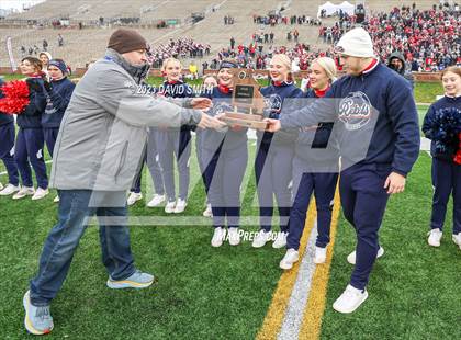 Thumbnail 2 in Seneca vs. Central (MSHSAA Class 3 Championship) photogallery.