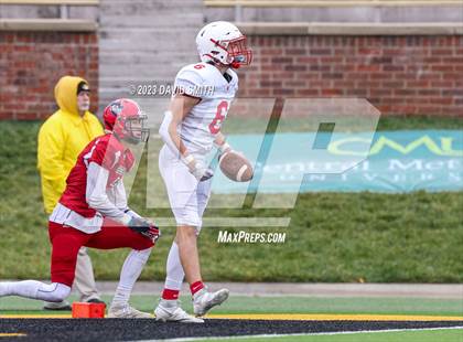 Thumbnail 3 in Seneca vs. Central (MSHSAA Class 3 Championship) photogallery.
