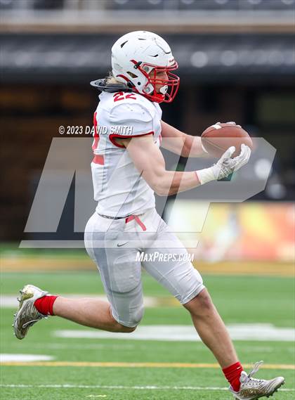Thumbnail 1 in Seneca vs. Central (MSHSAA Class 3 Championship) photogallery.