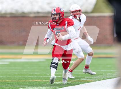 Thumbnail 3 in Seneca vs. Central (MSHSAA Class 3 Championship) photogallery.
