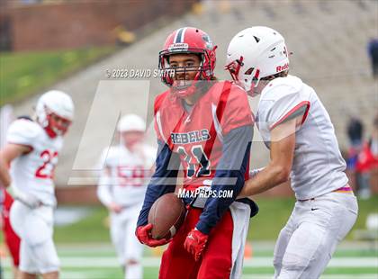 Thumbnail 3 in Seneca vs. Central (MSHSAA Class 3 Championship) photogallery.