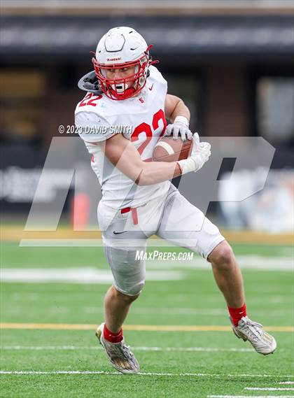 Thumbnail 2 in Seneca vs. Central (MSHSAA Class 3 Championship) photogallery.