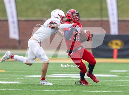 Thumbnail 1 in Seneca vs. Central (MSHSAA Class 3 Championship) photogallery.