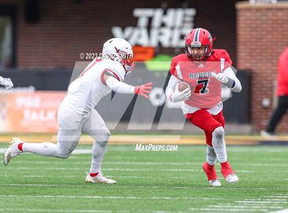 Thumbnail 2 in Seneca vs. Central (MSHSAA Class 3 Championship) photogallery.