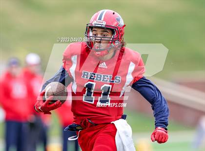 Thumbnail 2 in Seneca vs. Central (MSHSAA Class 3 Championship) photogallery.