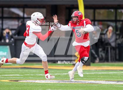 Thumbnail 2 in Seneca vs. Central (MSHSAA Class 3 Championship) photogallery.