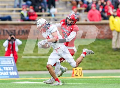 Thumbnail 3 in Seneca vs. Central (MSHSAA Class 3 Championship) photogallery.