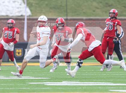 Thumbnail 2 in Seneca vs. Central (MSHSAA Class 3 Championship) photogallery.