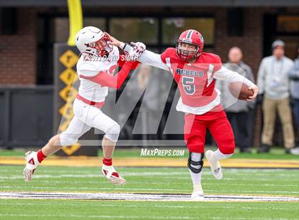 Thumbnail 2 in Seneca vs. Central (MSHSAA Class 3 Championship) photogallery.