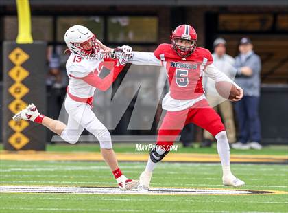 Thumbnail 3 in Seneca vs. Central (MSHSAA Class 3 Championship) photogallery.