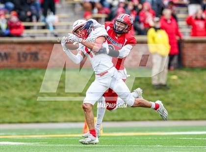 Thumbnail 1 in Seneca vs. Central (MSHSAA Class 3 Championship) photogallery.