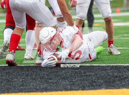 Thumbnail 3 in Seneca vs. Central (MSHSAA Class 3 Championship) photogallery.