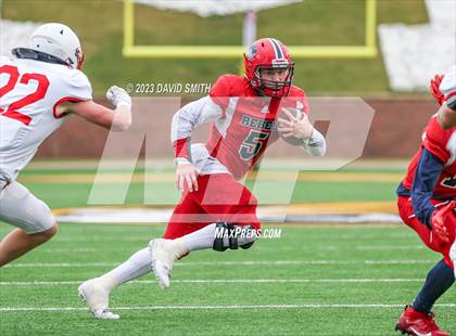 Thumbnail 2 in Seneca vs. Central (MSHSAA Class 3 Championship) photogallery.