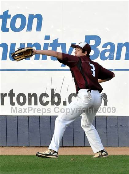 Thumbnail 2 in El Dorado vs. Don Bosco Prep (Anderson Bat National Classic) photogallery.
