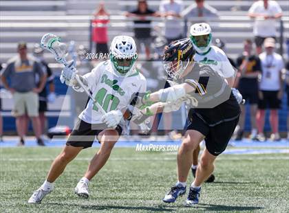 Thumbnail 3 in Farmingdale vs. McQuaid Jesuit (NYSPHSAA Class A Final) photogallery.