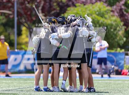 Thumbnail 2 in Farmingdale vs. McQuaid Jesuit (NYSPHSAA Class A Final) photogallery.