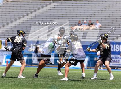Thumbnail 2 in Farmingdale vs. McQuaid Jesuit (NYSPHSAA Class A Final) photogallery.
